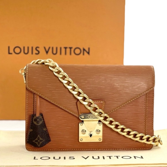 Louis Vuitton Handbags - 💎AUTHENTIC💎 LOUIS VUITTON Epi Pochette Sellier Dragonne Shoulder Bag Clutch